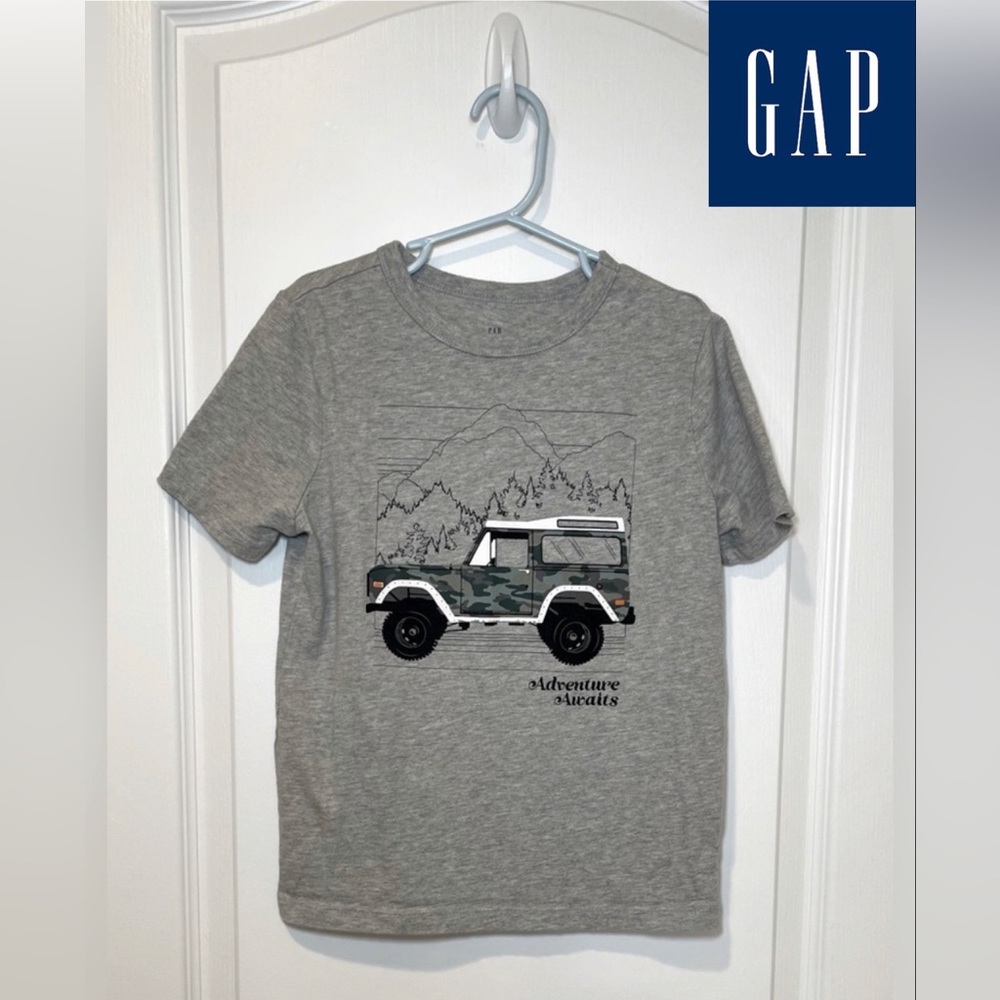 GAP Kids Adventure Tee T-shirt Small Gray